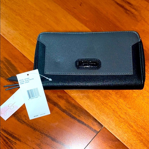 Jessica Simpson Handbags - Jessica Simpson Cyrus Clutch